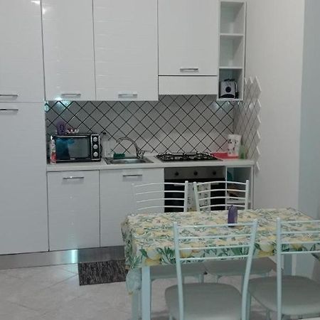 Marilyn House Apartment Desenzano del Garda Exterior foto