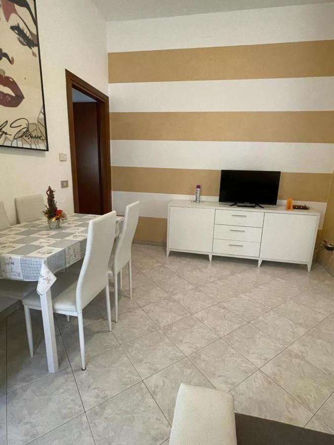 Marilyn House Apartment Desenzano del Garda Exterior foto