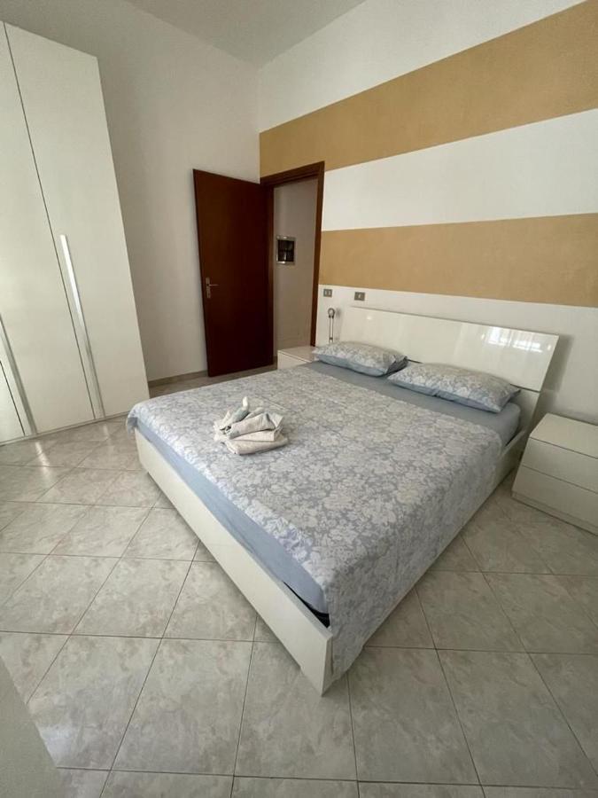 Marilyn House Apartment Desenzano del Garda Exterior foto